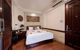 Khách sạn Prince II